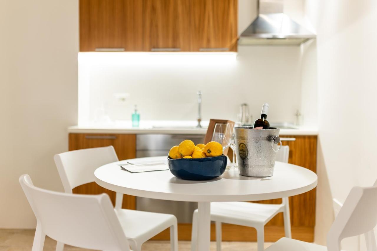 Old Court Luxury Suite&Spa By Monholiday Monopoli Eksteriør bilde