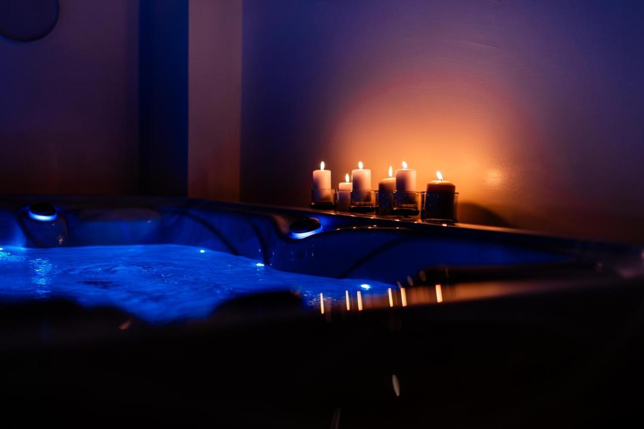 Old Court Luxury Suite&Spa By Monholiday Monopoli Eksteriør bilde